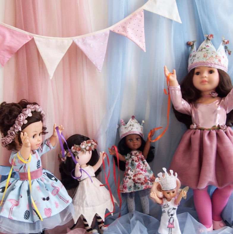 What are the Different Sizes of Paola Reina Dolls?