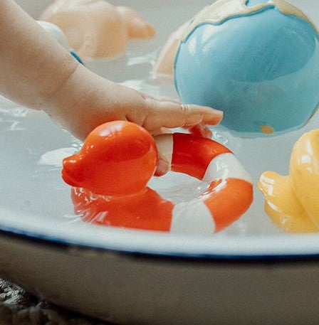 Flo the floatie red duck5