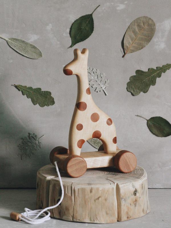 Tatelplota – Wooden Pull Along Giraffe Amelie 4